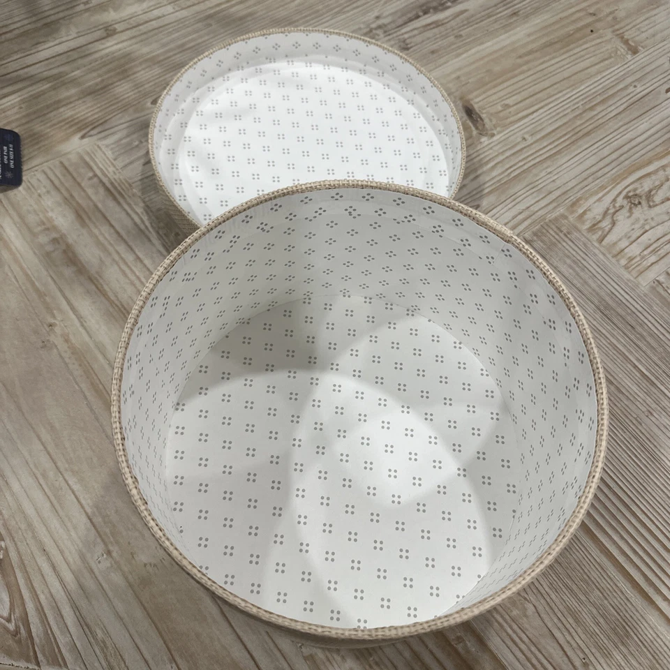 IKEA KVARNVIK Round Storage Box stackable small  and medium with Lid  - Image 3 of 4