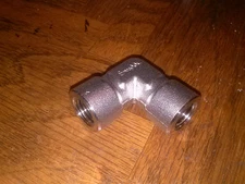  Swagelok SS-4-E , 1/4"NPT elbows, several availiable