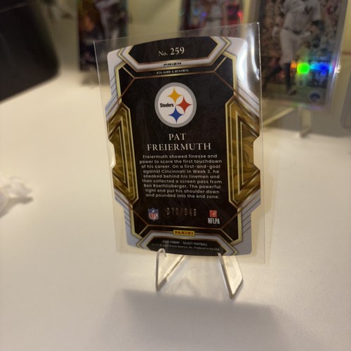 2021 Panini Select Football Pat Freiermuth Green /349 RC - Picture 4 of 4