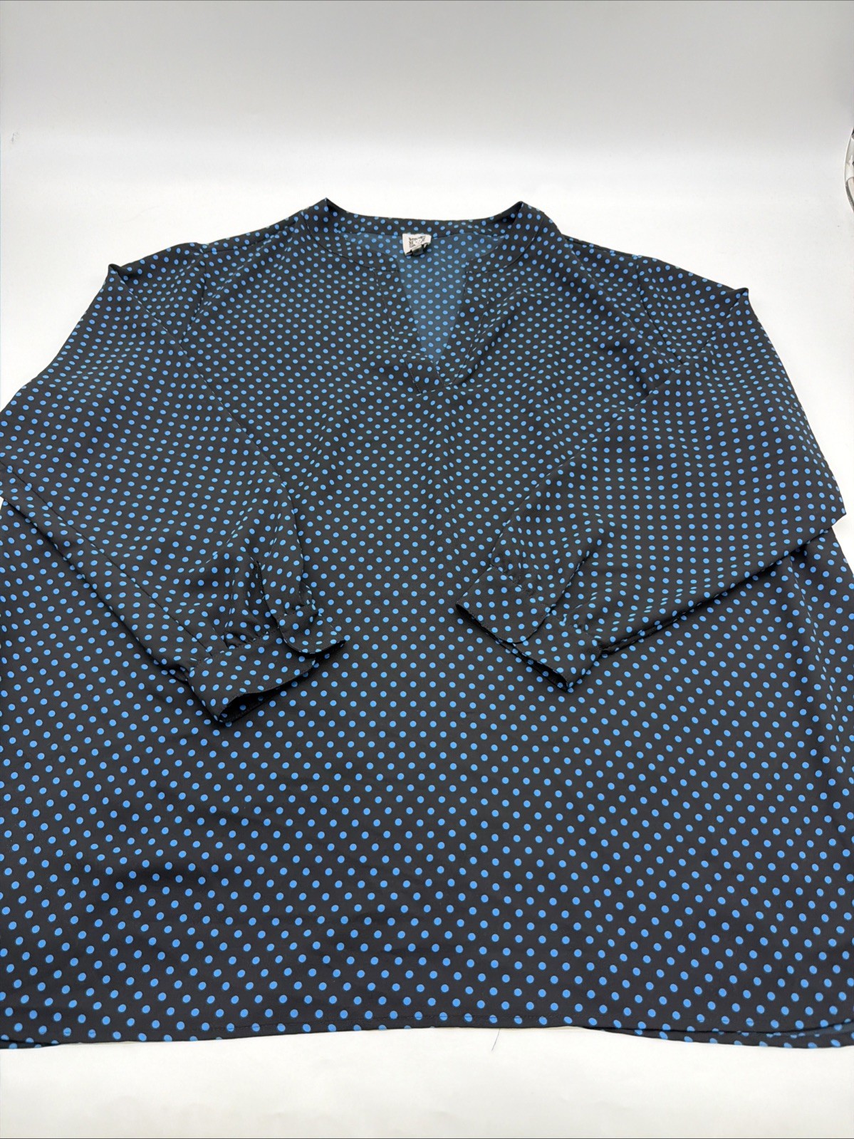 Anne Klein Blouse Women Size 3X Black Polka Dot Blue V Neck .#45705