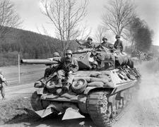 M10 of the 644th Tank Destroyer Battalion World War II WWII WW2 8x10 Photo 922c