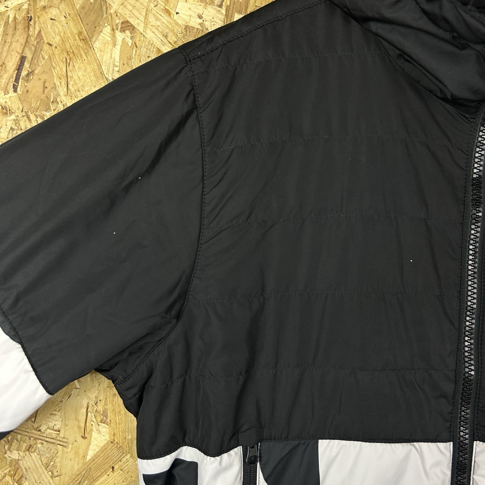 Helly Hansen Puffer Jacket Primaloft Lightweight … - image 3