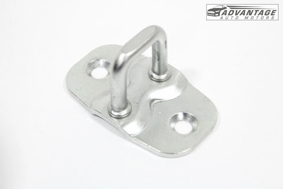 CHEVY COLORADO 2015-2022 CERRADURA PUERTA INFERIOR TRASERA IZQUIERDA O DERECHA PESTILLO STRIKER OEM Foto 3 de 4