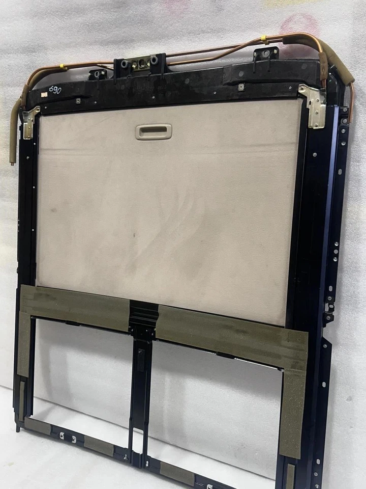 1995 1996 1997 1998 1999 2000 LEXUS LS400 BARE SUNROOF TRACK WITH BEIGE SHADE - Image 2 of 4