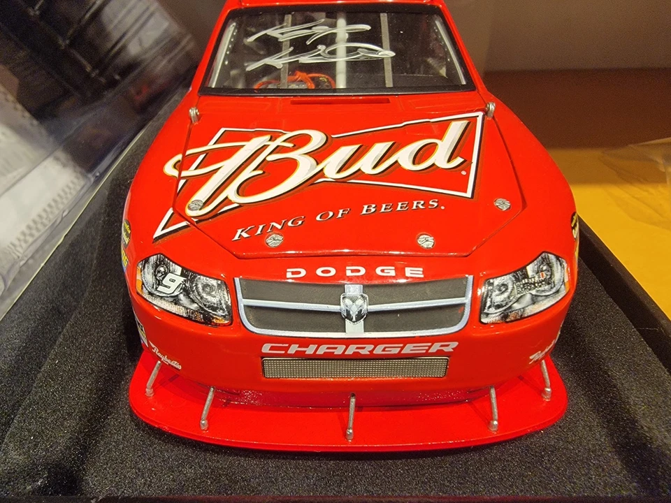 2008 С АВТОГРАФОМ Кейси Хан #9 Budweiser 1:24 RCCA ELITE - зарядное устройство COT - Изображение 2 из 4
