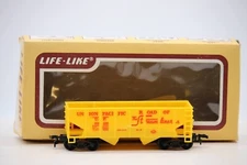 HO Scale “Union Pacific” 2-bay Open Hopper Train Car 32100 Life-Like 1:87 Gauge