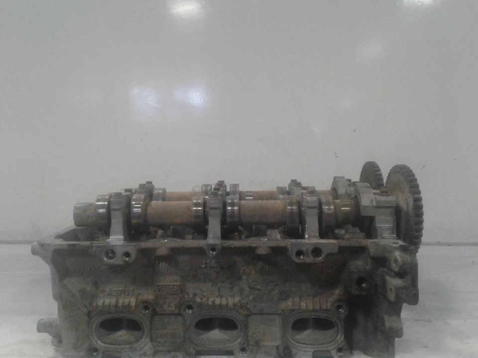 Used Right Engine Cylinder Head fits: 2006 Ford Freestyle 3.0L R. rear Right Gra — 第 2/4 张图片