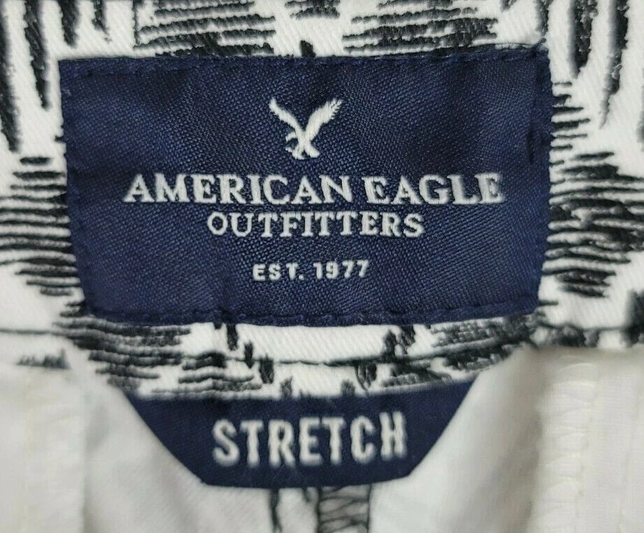 Pantalones Cortos American Eagle Elastizados Midi Para Mujer Talla 4 Negro Blanco Patrón Geométrico Foto 3 de 4