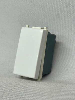 Vimar Plana Switch 14008
