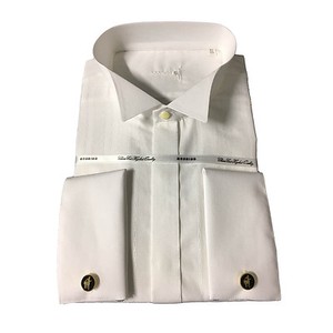 camicia bianca con gemelli