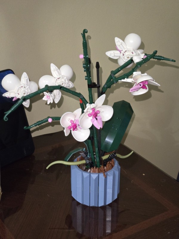 LEGO Orchid Assembled Plant Build with Pot and Dark Green Leaves
