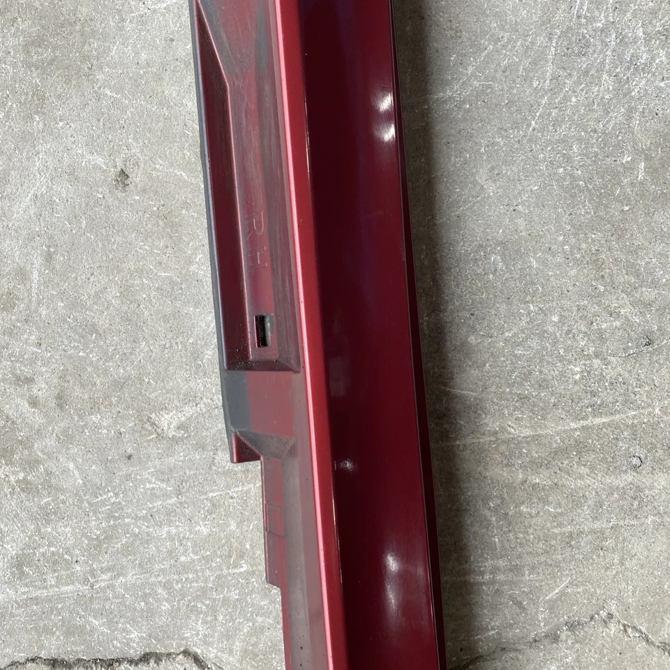 Subaru Legacy XT Touring 2020-2023 lado derecho pasajero falda basculante M1Y Foto 3 de 4