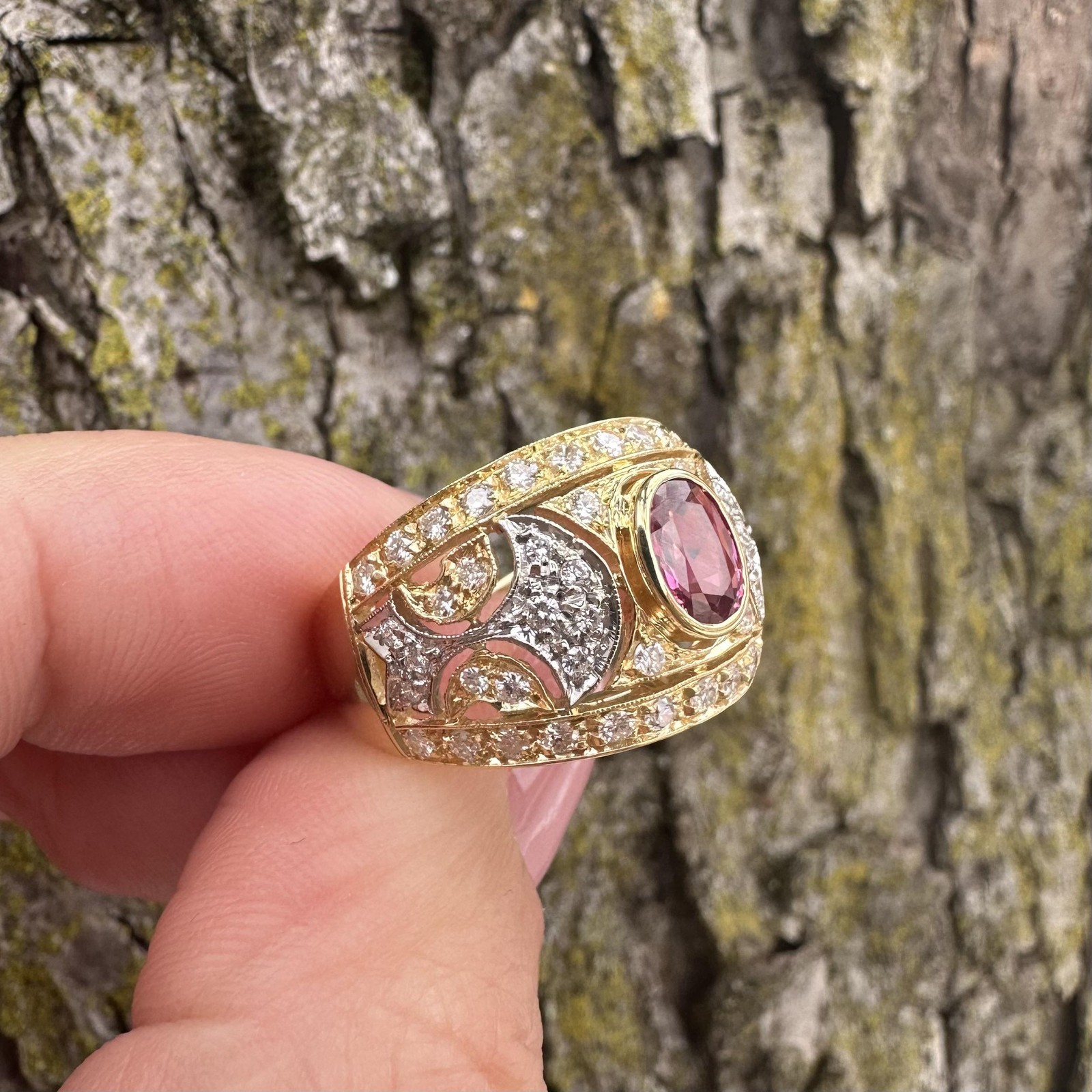 18k Solid Gold 1.35ct Bezel Oval Ruby Diamond Ope… - image 12