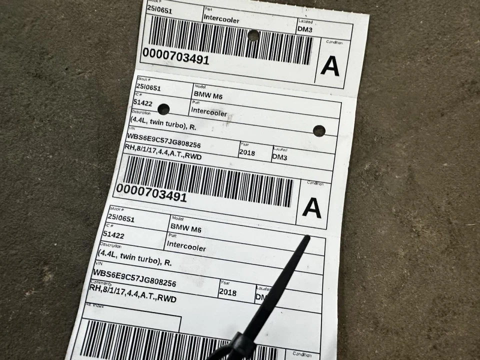 Passenger Intercooler 4.4L Twin Turbo Fits 12-19 BMW M6 2032345 Foto 3 de 3