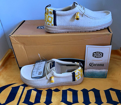 HEYDUDE Wally Corona Men s Casual Slip-On Canvas Lace-Up Check Natural/White 8