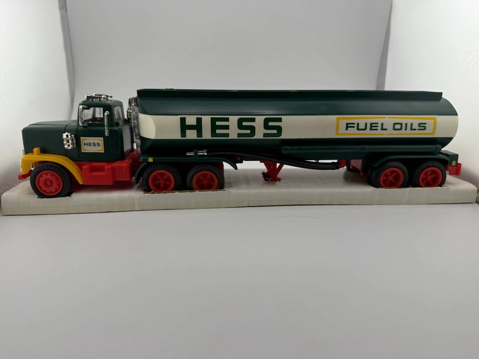 Camión cisterna Hess 1977 vintage raro con caja e insertos originales Foto 2 de 4