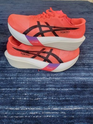 Size 10 - ASICS Metaspeed Edge Tokyo Flash Red - Great condition   10 miles wear