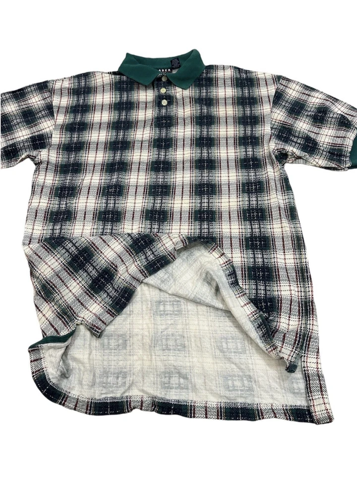 Trader Bay Vintage 90’s Plaid T-Shirt Size Medium - Image 2 of 4