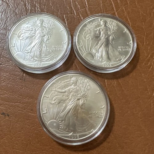 Lot 3 American Silver Eagle Uncirculated ☆☆  1 oz .999 Silver Dollars Var Dates