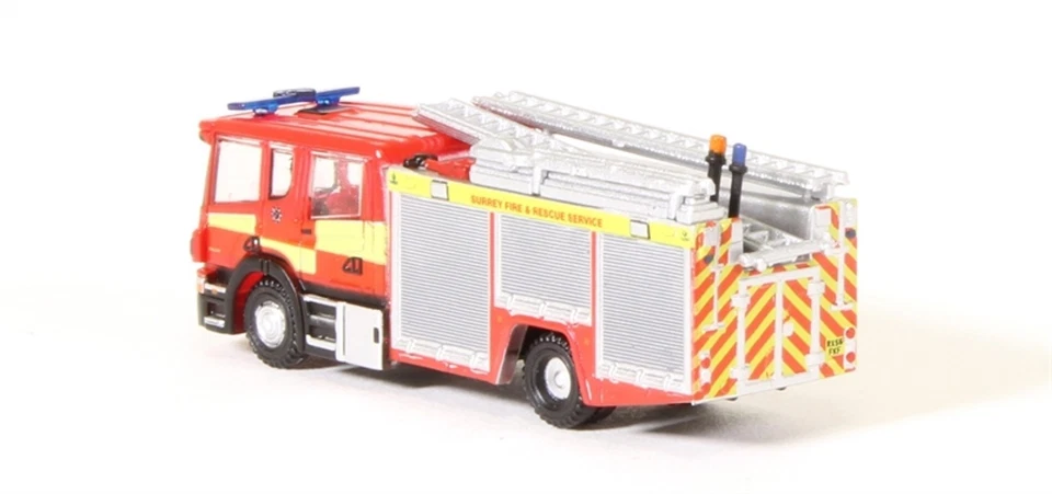 Oxford 1:148 N Gauge Scania Pump Ladder - Surrey Fire & Rescue Service NSFE007 - Image 3 of 4