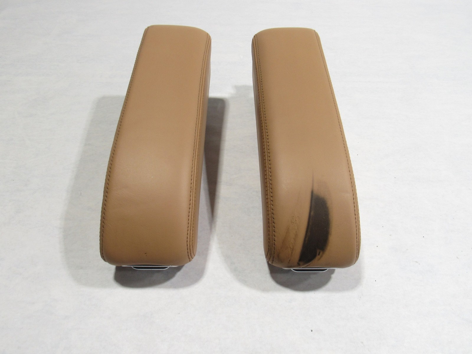 10-20 Bentley Mulsanne 2012 Front Center Console Armrest Arm Rest Set 2 PCS ;@1
