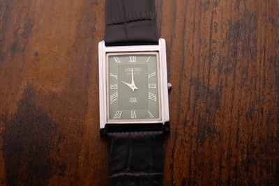 vintage Seiko Quartz Slim Tank Men Green Dial Black leather Dress