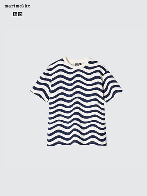 UNIQLO - 海外限定販売品　UNIQLO marimekkoコラボ　レディース半袖シャツ 海外限定販売品 UNIQLO marimekkoコラボ レディース半袖シャツ