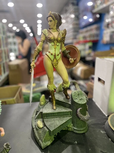 Motu Masters of The Universe Teela Legends Maquette Tweeterhead Sideshow