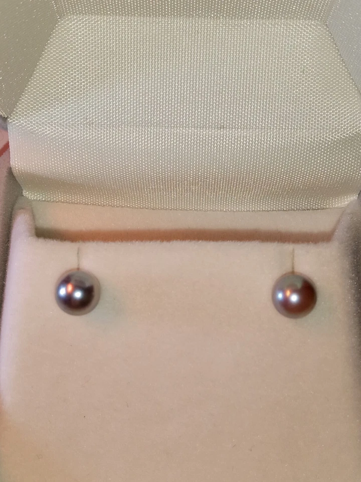 $1100, 7mm silver blue Akoya Pearl stud earrings 18kt Solid Yellow Gold New - Image 4 of 4