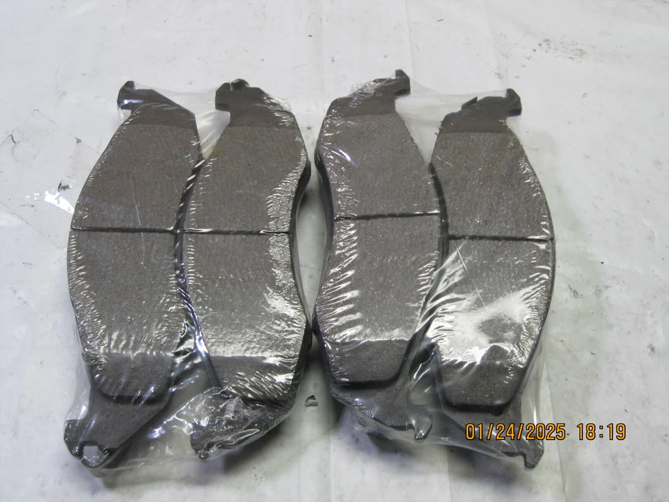 Ceramic Disc Brake Pad Set-Dash4 Pads Dash 4 Brake CD576 Foto 2 de 4