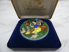 Disney Collectors Society Snow White & Friends 1983 Porcelain Small Plate 2.5"