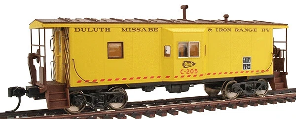 DULUTH MISSABE - DM&IR BAY WINDOW CABOOSE - HO SCALE w/INTERIOR PLATINUM NEW - Image 3 of 4