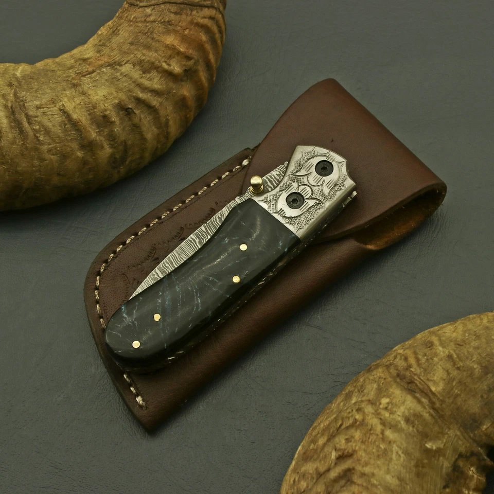 CUSTOM HAND MADE DAMASCUS BLADE FOLDING POCKET KNIFE IINER LOCKWith Sheath - Image 3 of 4