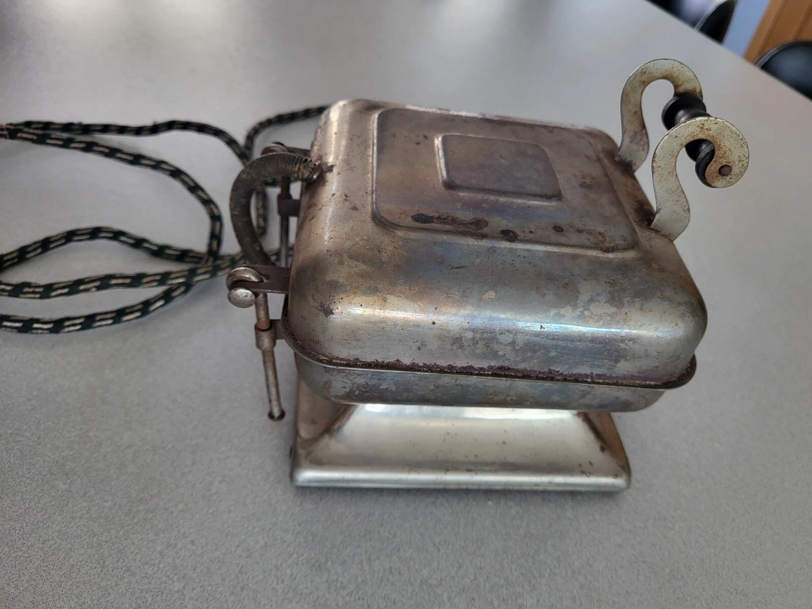 Vintage Sandwich press contact griddle toaster w/cord