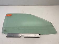 Mercedes W201 - 190 E / 1.Serie Türscheibe Seitenscheibe Vorne Rechts Color Mercedes W201 - 190 E / 1.Serie Türscheibe Seitenscheibe Vorne Rechts Color