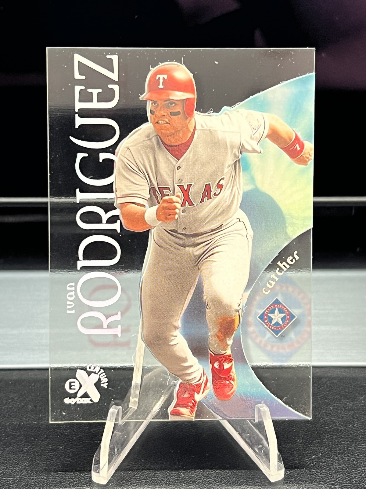 1999 SkyBox E-X Century #28 Ivan Rodriguez