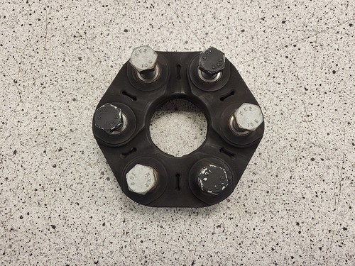 BMW F20 116D EFF, Gelenkscheibe, 26117511454