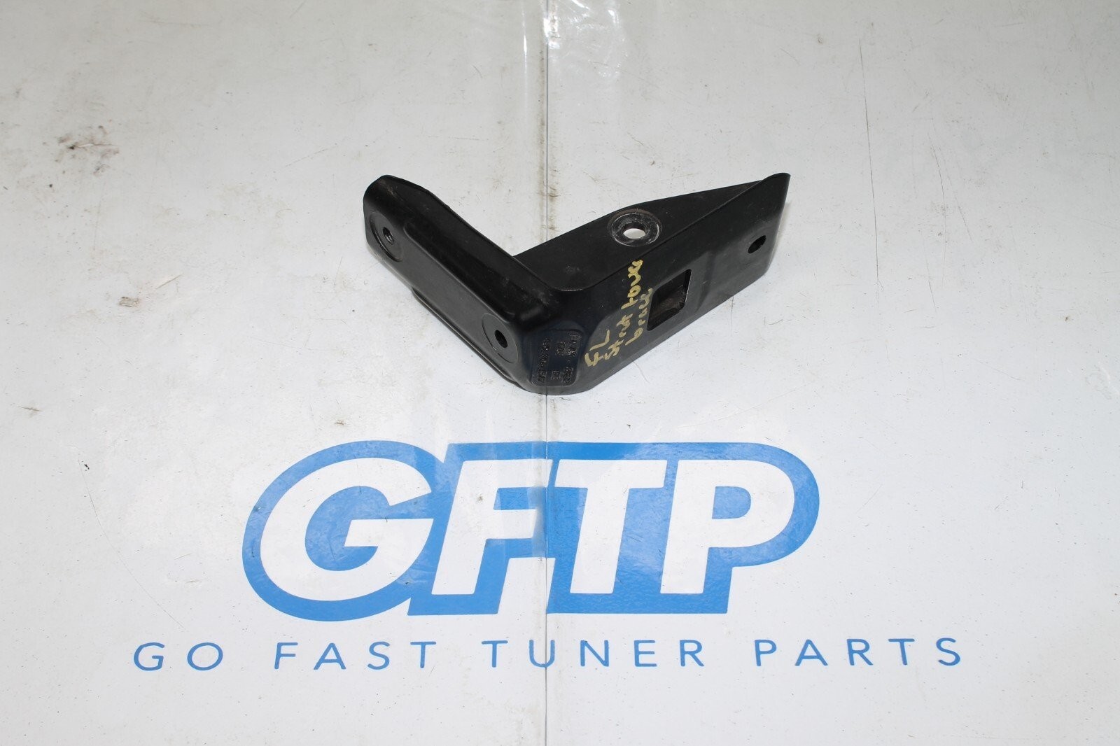 Lamborghini Huracan 2015-2020 Front Left Strut tower brace P/N 4T0805517