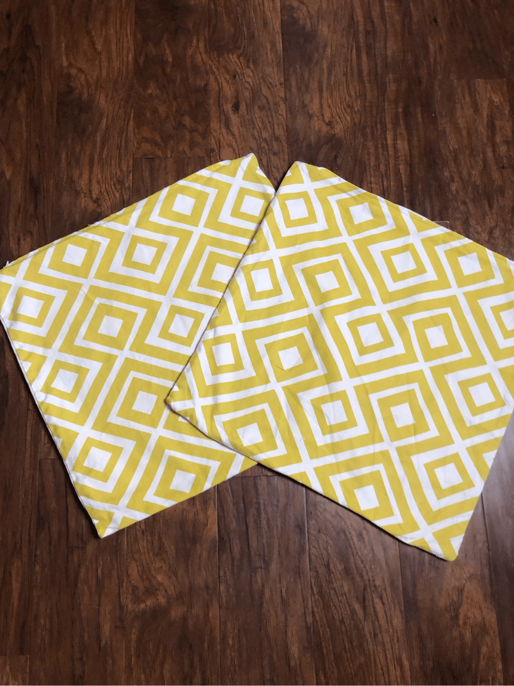 Throw Pillow Cover Sham Case   18”x 18” Yellow & White-image