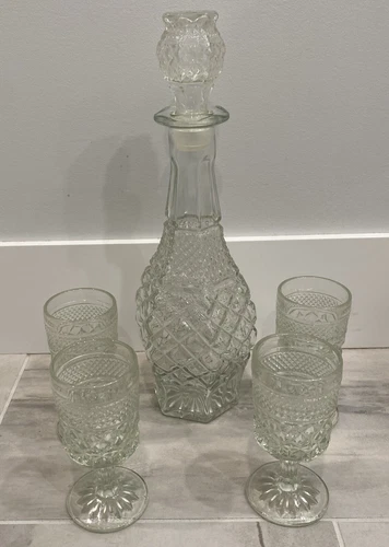 VTG Anchor Hocking Wexford Cut Glass Whiskey Wine Decanter 5 Stemmed Glasses EUC