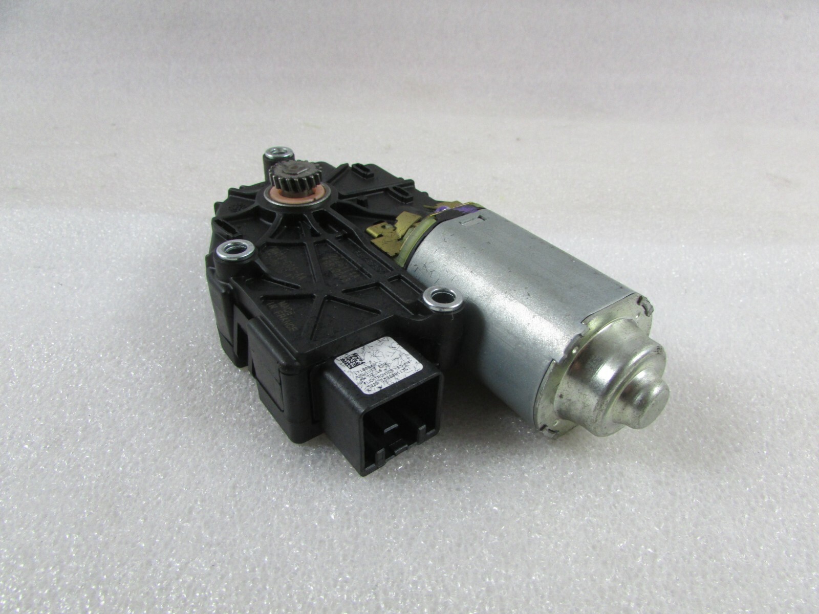 2014 Maserati Quattroporte, Sun Roof Motor, Used, P/N 673000063