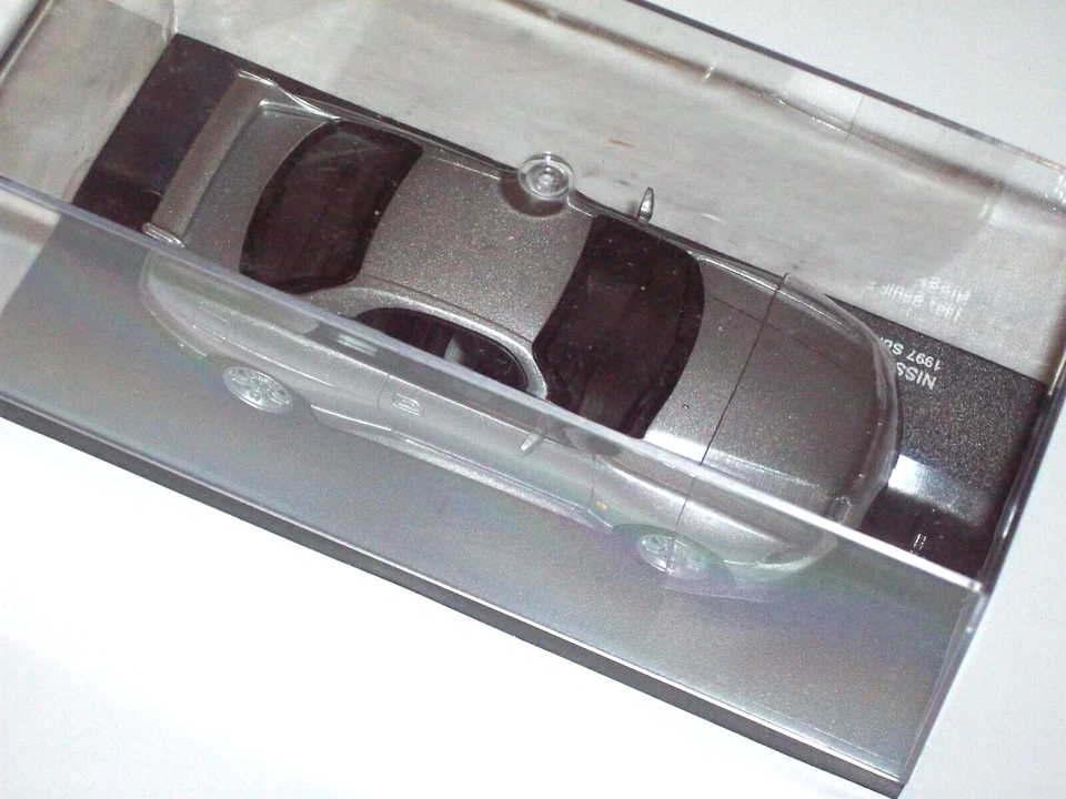KYOSHO 1/43 NISSAN SKYLINE GT-R (BCNR33) 1997 Sonic Silver 03342S 1 of 1530pcs - Immagine 2 di 4