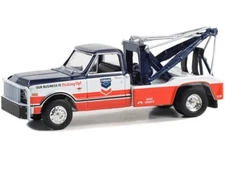 1968 CHEVROLET C 30 DUALLY WRECKER ROAD SERVICE  1/64 DIECAST GREENLIGHT 46130A