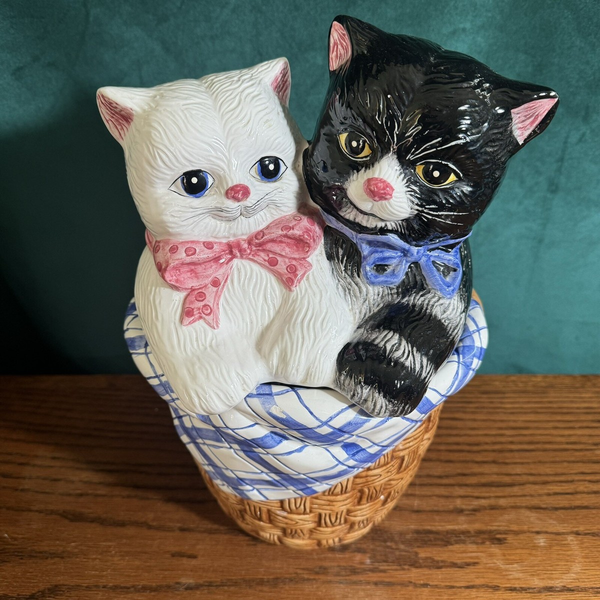 JC Penney Cookie Jar Ceramic Kitty Cats In Basket Small Chips | eBay
