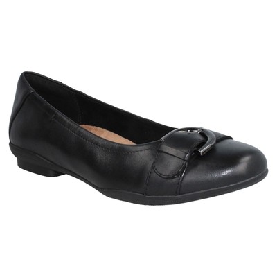 clarks black flat sandals