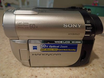 Sony Handycam Hybrid DCR-DVD650 Camcorder, W/Charger FOR PARTS OR