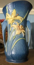 Roseville U.S.A. Pottery 1946 Bermuda Blue Zephyr Lilly Vase #135-9"