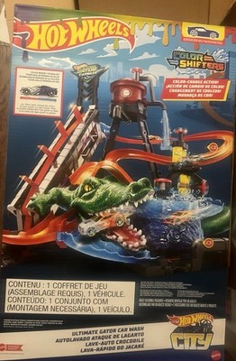 Hot Wheels Ultimate Gator Playset with Color Shifters Toy Car Wash +50 Cars