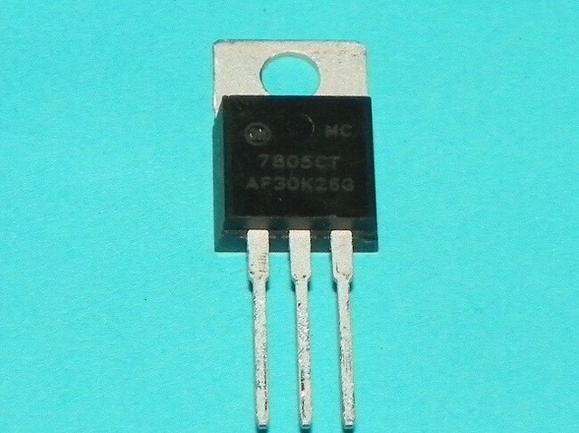 1 - NEW 7805CT MC7805CTG Linear Regulator IC 5V 1A TO220AB 7805 MC7805 ...