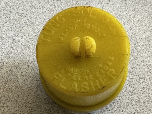 1967 CORVETTE NO DOT 323 YELLOW TUNGSOL FLASHER/TESTED/ORIGINAL USED VERY NICE - 第 1/4 張圖片